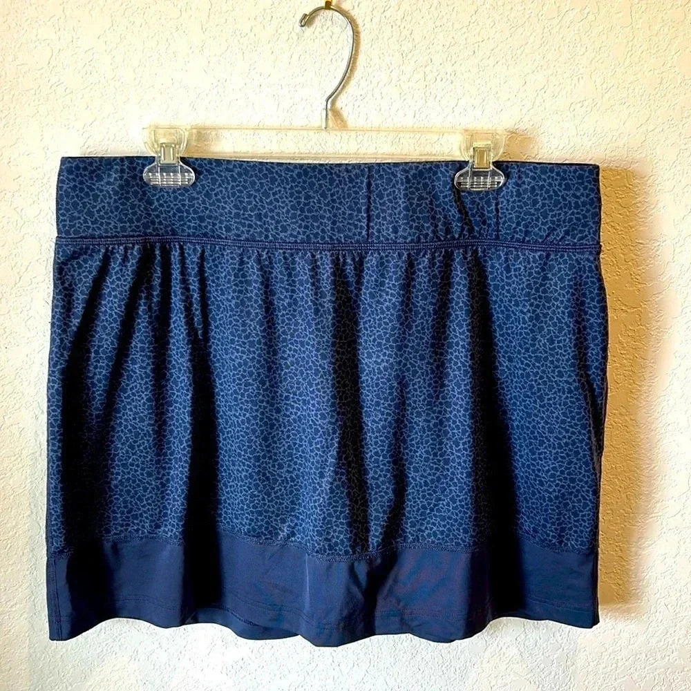 Columbia Leopard Print Navy Skort